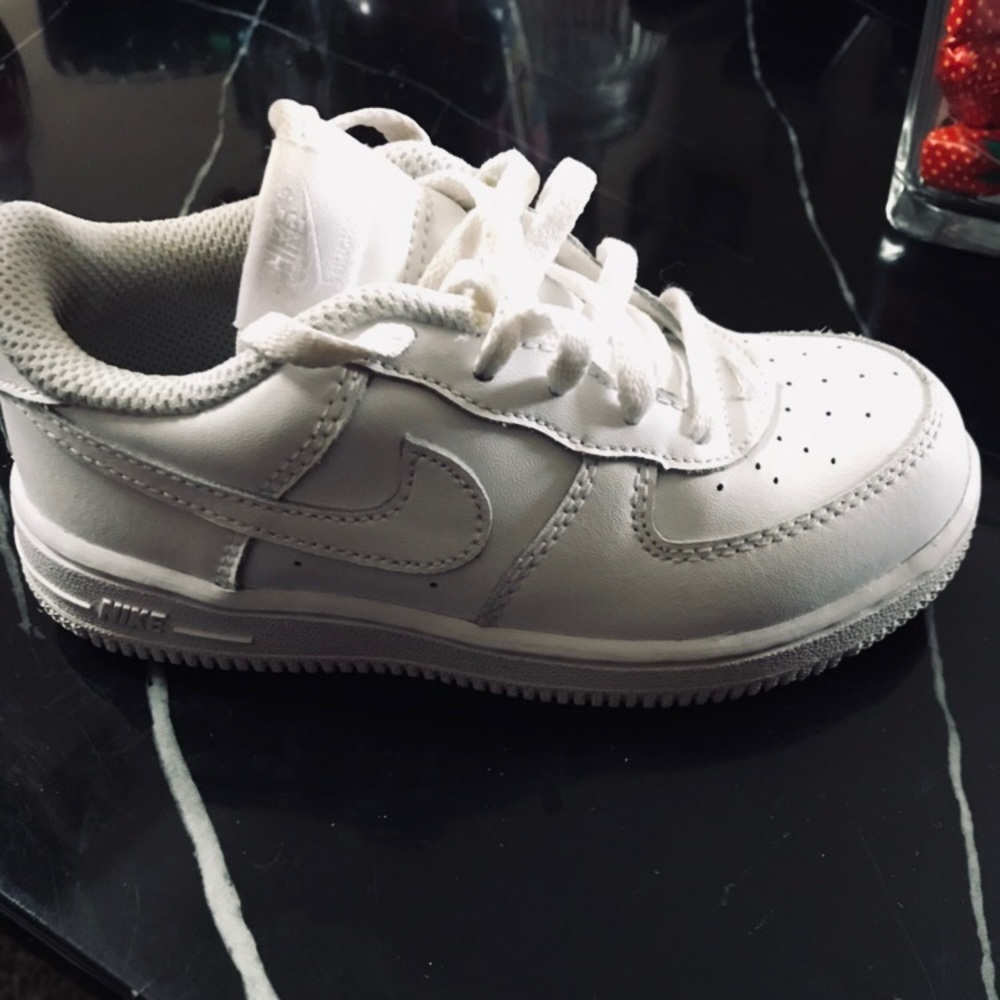 Shoe
